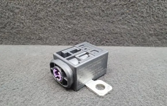 Battery relay fuse