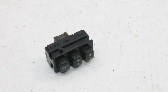 Nissan Pathfinder R51 Seat memory switch 
