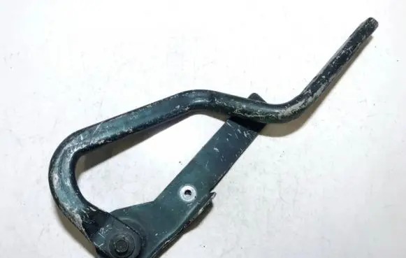 Chrysler Voyager Tailgate/trunk/boot hinge 4716450l
