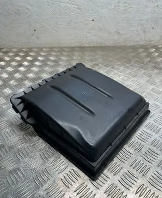 Mercedes-Benz C AMG W205 Cabin air micro filter frame (part) A2058308802