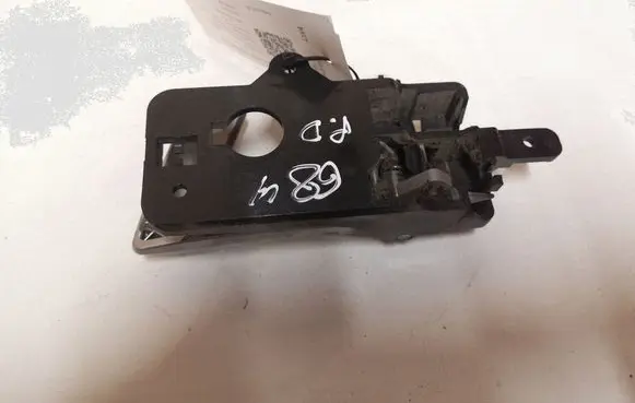 Hyundai Santa Fe Front door interior handle 82623CM000