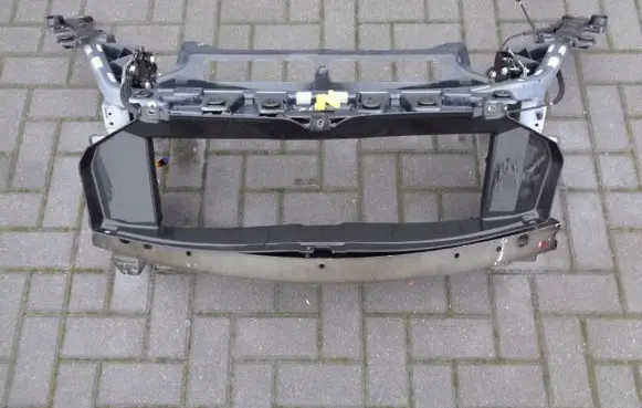 Maserati Levante Front piece kit 