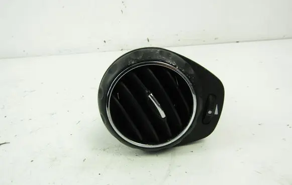 Alfa Romeo 147 Dash center air vent grill 