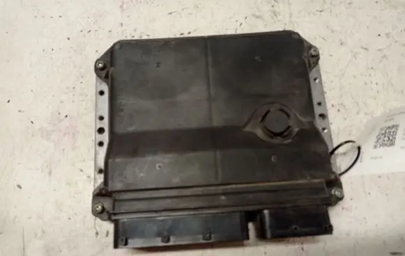 Toyota Auris 150 Engine control unit/module 8966102D71 MB1758009570