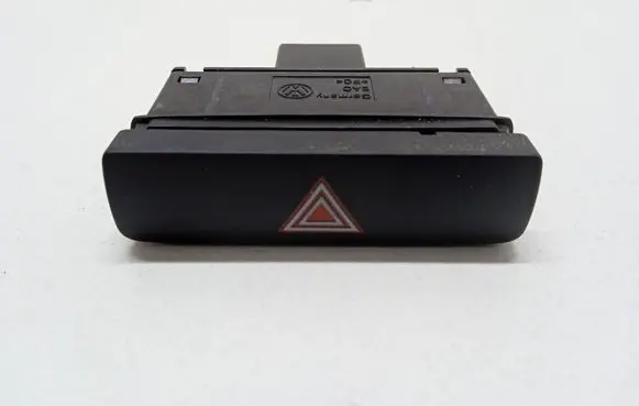 Volkswagen PASSAT B7 Hazard light switch 9535091Q8