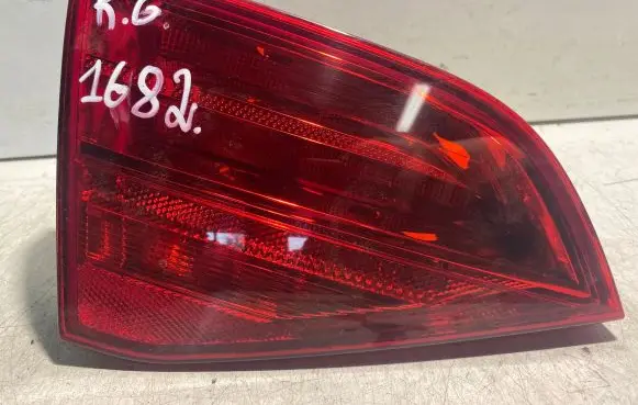 Audi A4 S4 B8 8K Tailgate rear/tail lights 8K9945093 8K9945092 060111
