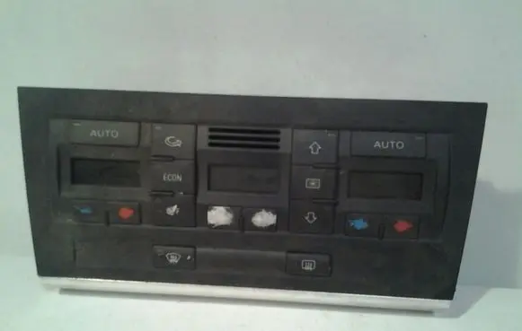 Audi A4 S4 B7 8E 8H Climate control unit 8E0820043