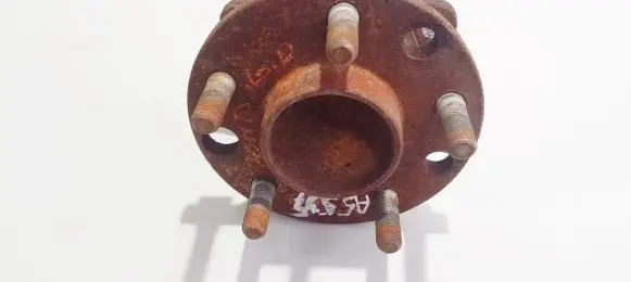 Ford Mondeo Mk III Rear wheel hub