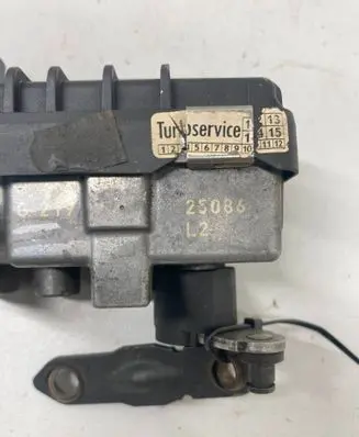 Mercedes-Benz C W204 Turbine electric control actuator 712120