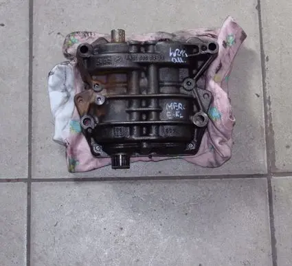 Mercedes-Benz E W211 Balance shaft A6110100236