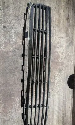 Toyota Auris 150 Front bumper lower grill 5311202080