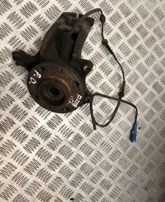 Peugeot 208 Front wheel hub