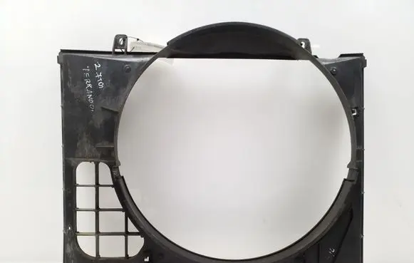 Nissan Terrano Radiator cooling fan shroud 214767F00