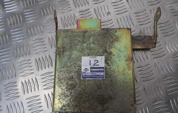 Nissan Sunny Engine control unit/module 2371066C00 A93-B71