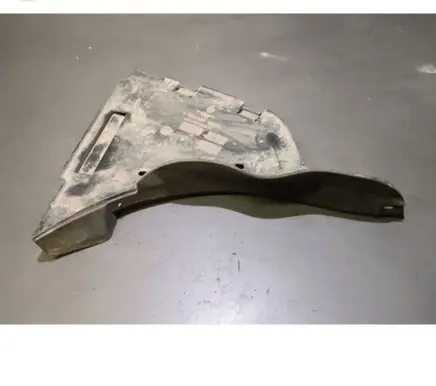 BMW 7 E38 Front mudguard 8150449