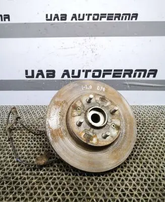 Hyundai i20 (PB PBT) Front wheel hub