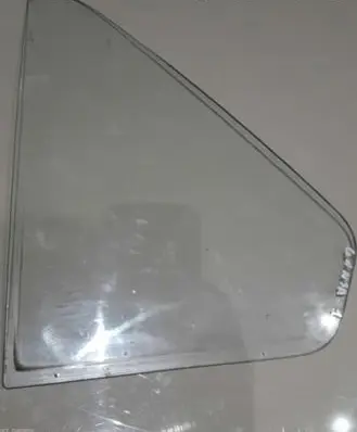 Volkswagen Jetta I Rear vent window glass 173845215