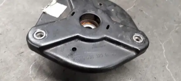 Mercedes-Benz Vito Viano W639 Front upper strut mount a6393230720