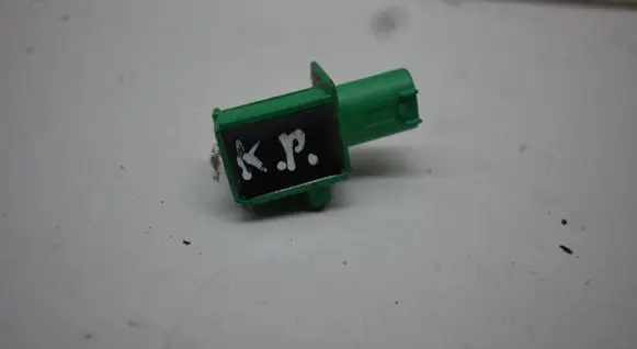 Chrysler Town & Country V Airbag deployment crash/impact sensor 68137949AA