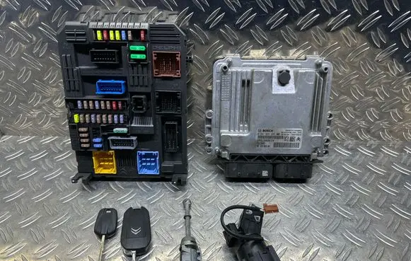 Citroen C3 Engine ECU kit and lock set 0281035365 9818703480 9832694380