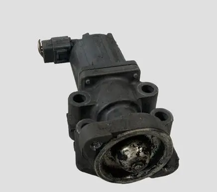 Mitsubishi Pajero EGR valve K5T70071