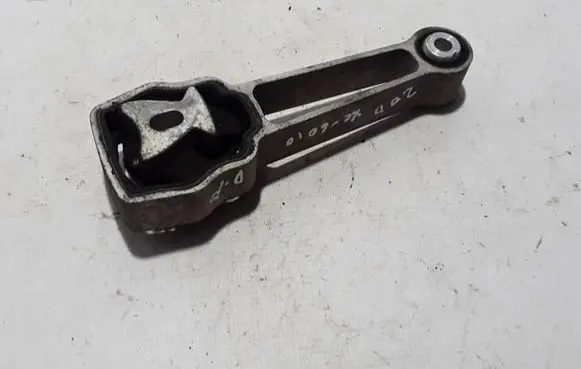 Volvo XC60 Engine mount bracket 30793322