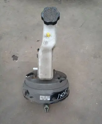 Hyundai ix35 Brake booster