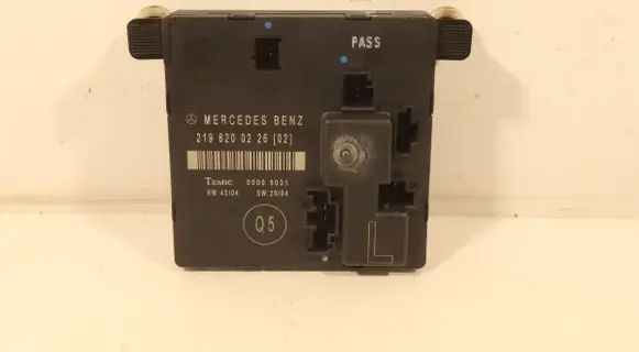 Mercedes-Benz CLS C219 Door control unit/module 2198200226