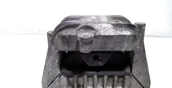 Volkswagen Caddy Engine mount bracket 1K0199262
