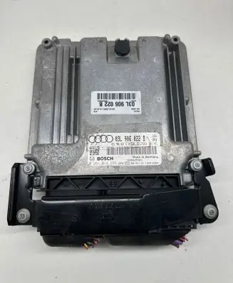 Audi A4 S4 B8 8K Engine control unit/module ECU 03L906022B 0281014235 9270906180