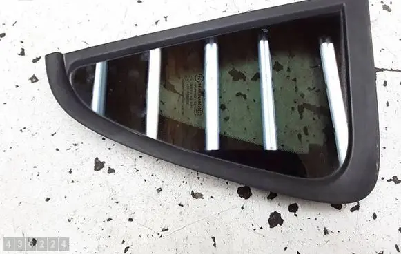 KIA Soul Rear vent window glass E443R000083