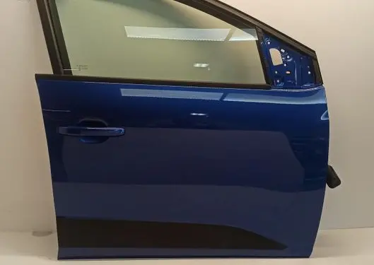 Dacia Sandero III Front door