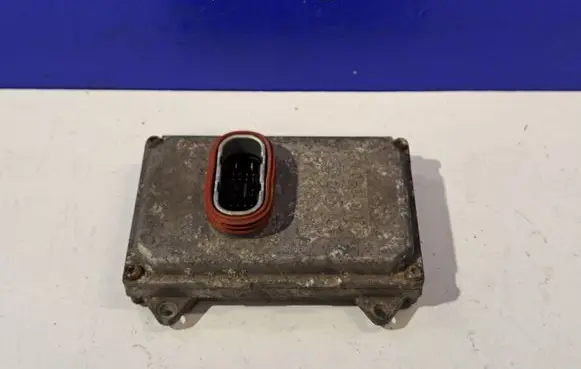 Mercedes-Benz E W211 Xenon control unit/module A0038205826
