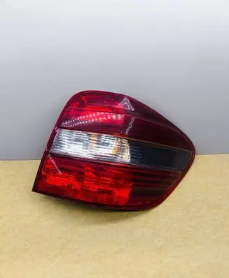 Mercedes-Benz ML W164 Rear/tail lights A1648201864