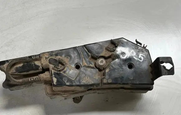 Peugeot Partner AdBlue liquid reservoir 