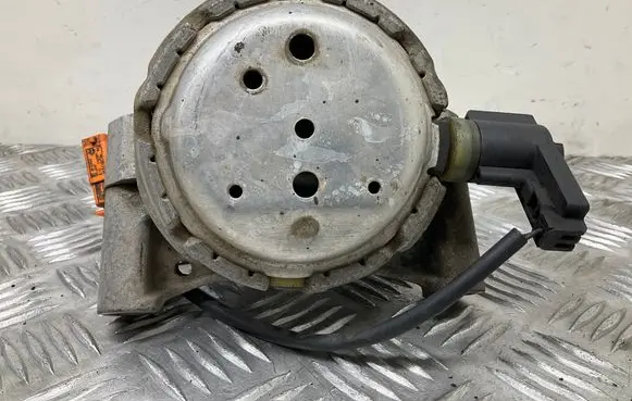 Audi A7 S7 4G Engine mount bracket