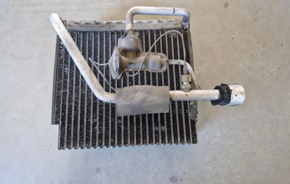 Air conditioning (A/C) radiator (interior)