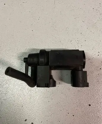 Audi A6 S6 C6 4F Turbo solenoid valve 059906628