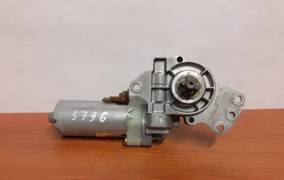 Audi A6 S6 C5 4B Seat adjustment motor 3B0959761Q 5796
