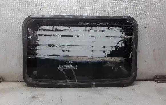 Land Rover Discovery Sunroof glass 