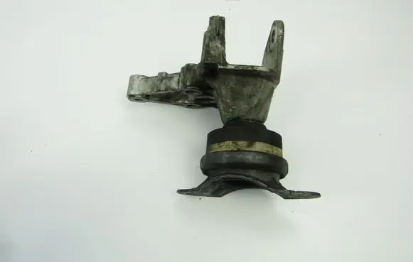 Citroen C5 Engine mounting bracket 9647029580
