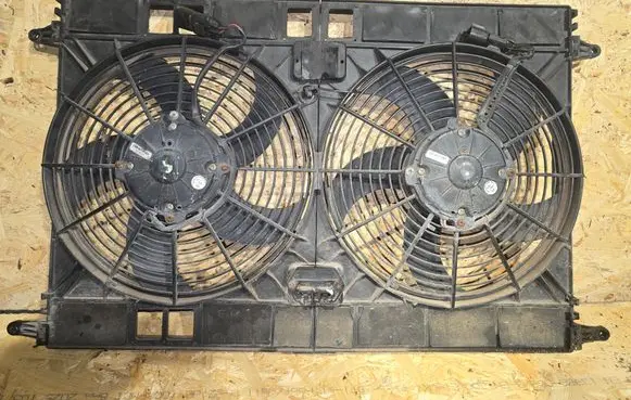 Maserati Coupe Electric radiator cooling fan 221254