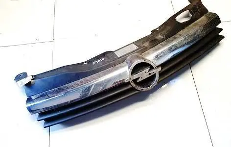 Opel Astra H Front grill 13108463 13149466