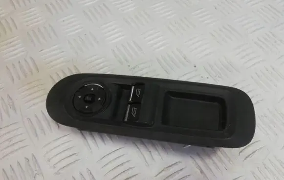 Ford Galaxy Electric window control switch 7S7T14A132CB