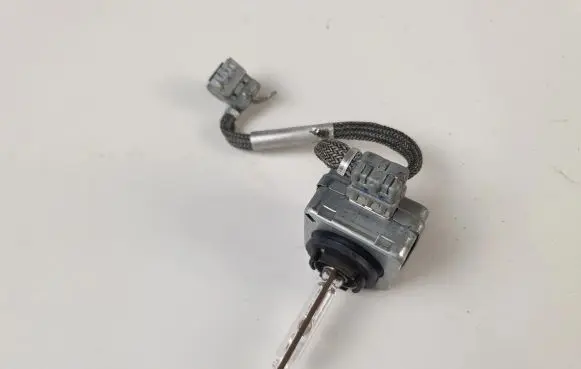 Audi A4 S4 B6 8E 8H Xenon bulb 