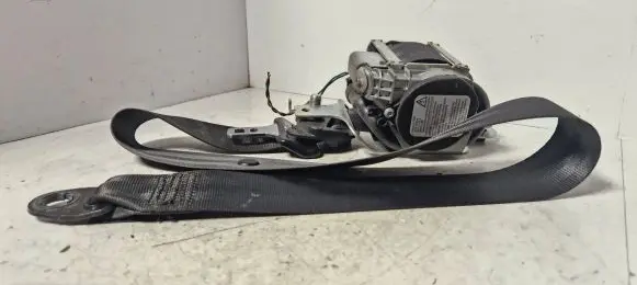 KIA Ceed Front seatbelt 888101h000