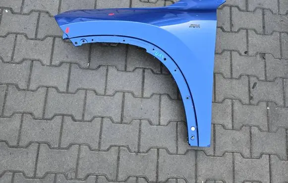 BMW X1 U11 Fender 