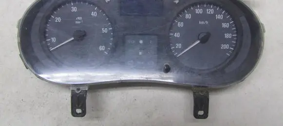 Renault Trafic II (X83) Speedometer (instrument cluster) 8200390135