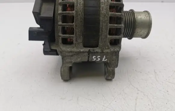 Volkswagen Golf VIII Generator/alternator 05E903026R