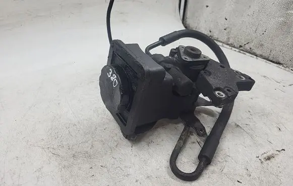 BMW 3 E46 Power steering pump 